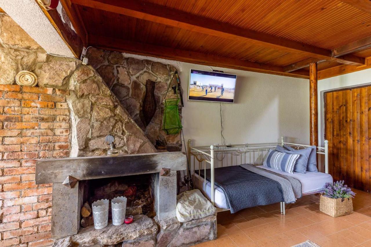 Lake House Buric Vranjina Exterior foto