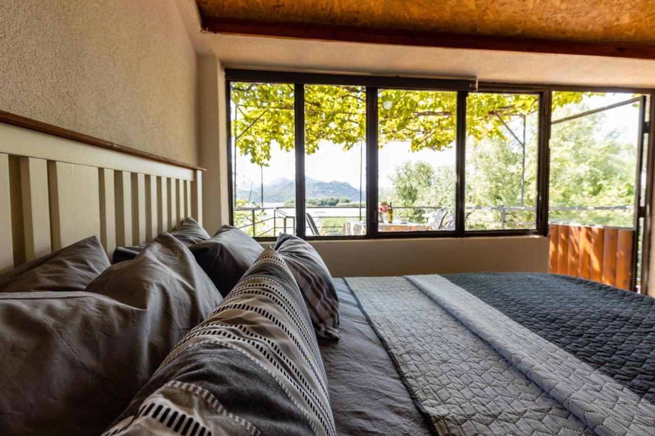 Lake House Buric Vranjina Exterior foto